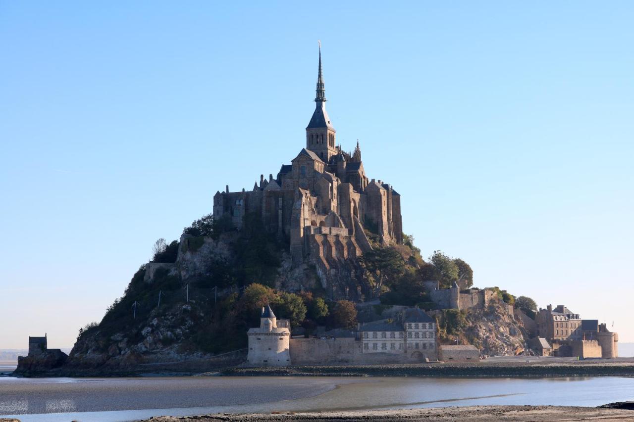 Готель Le Mouton Blanc Mont-Saint-Michel Екстер'єр фото
